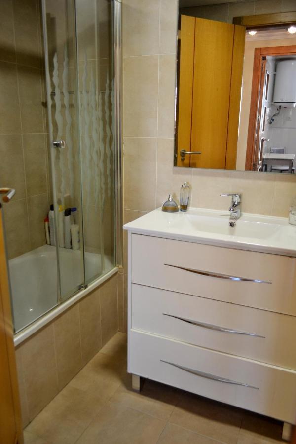 Hospitales Y Centro Suites Salmeron Appartamento