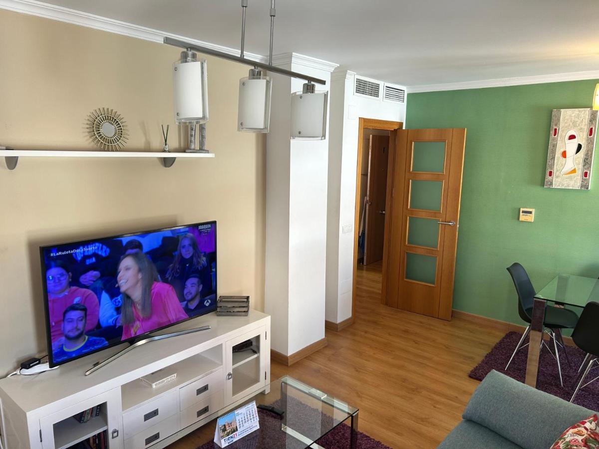 Hospitales Y Centro Suites Salmeron Apartamento Málaga
